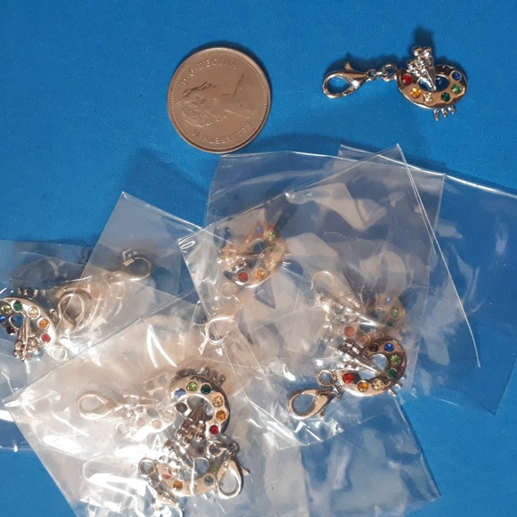 Charms or pendant. - Picture 6 of 7